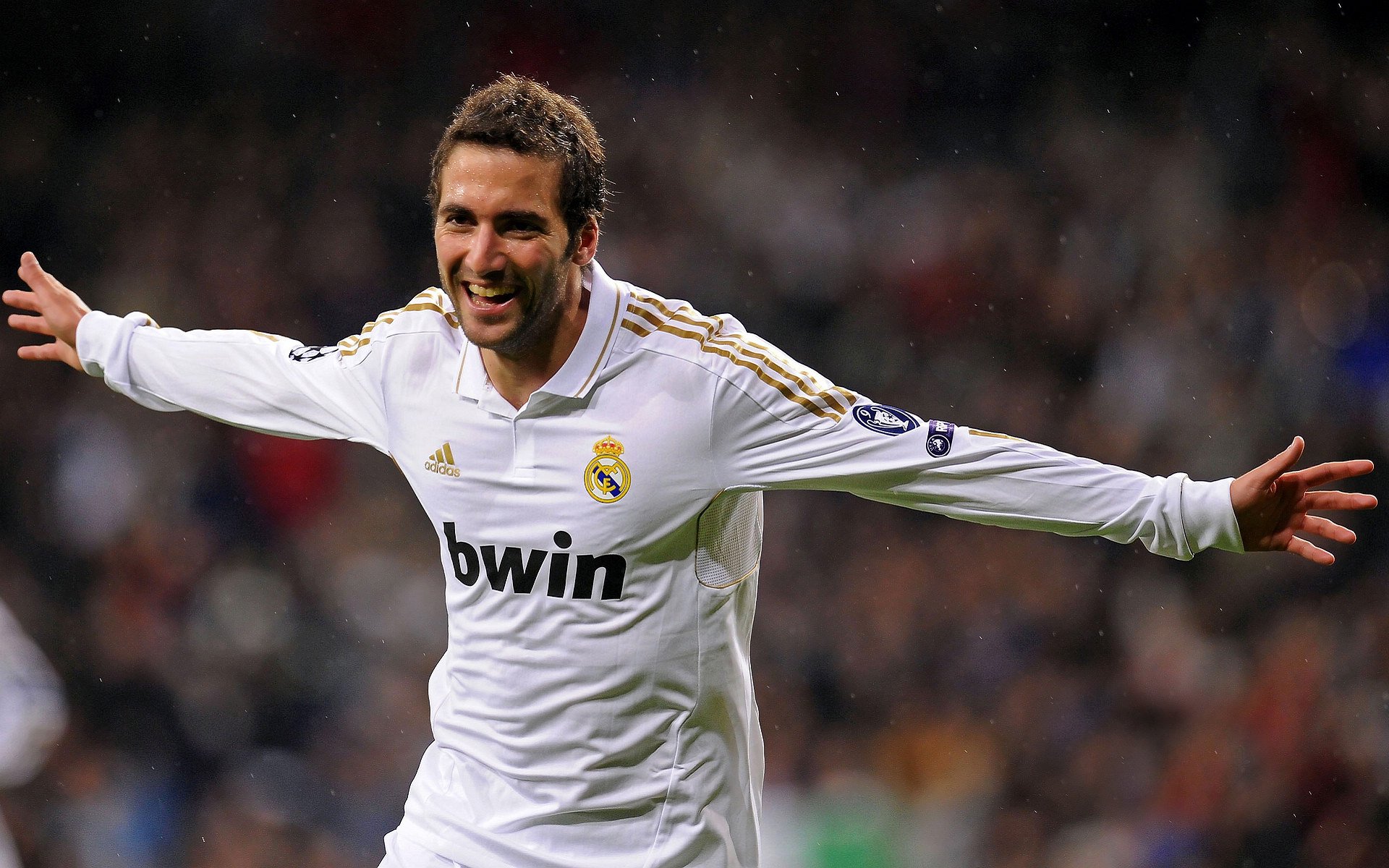 九游登录入口-米兰双雄状态火热，向意甲冠军发起冲击